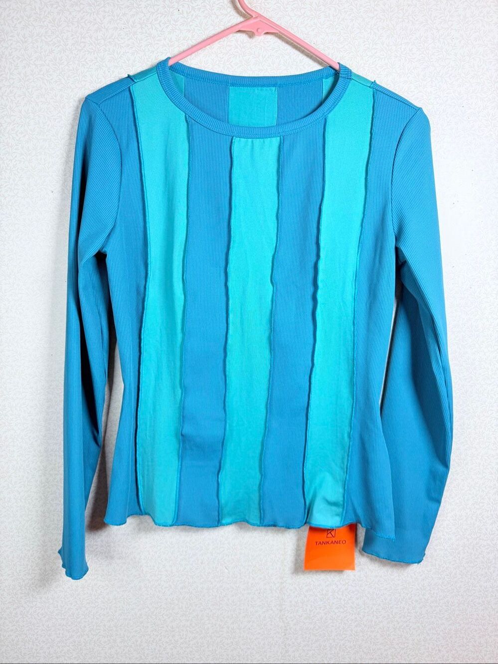 NWT Tankaneous top